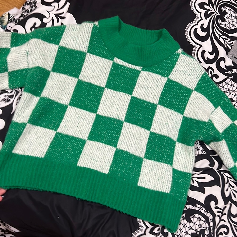 Teens checkerboard green sweater